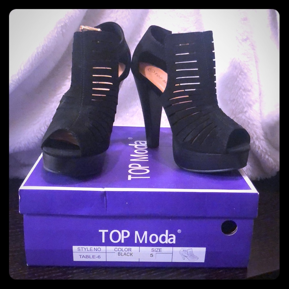 TOP moda heels brand new never been used